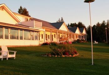 Shore Acres Inn & Restaurant